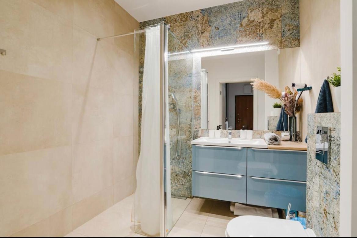 Color Room Warsaw Wola מראה חיצוני תמונה