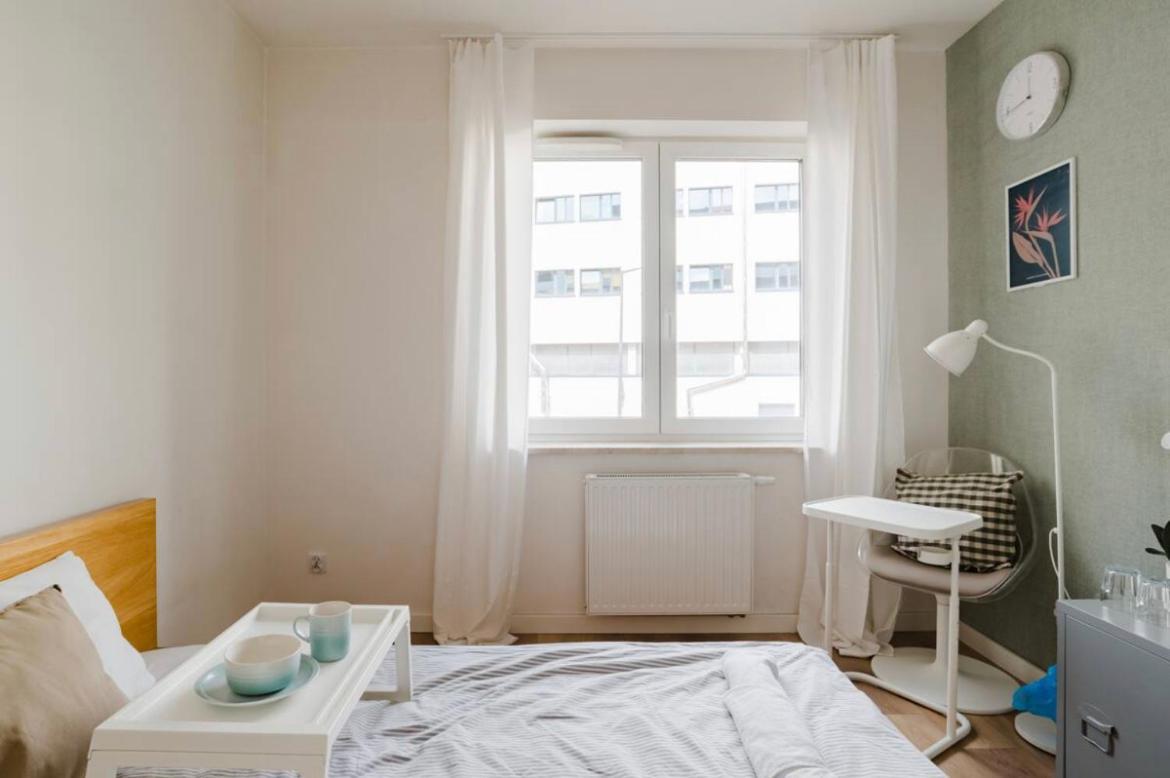 Color Room Warsaw Wola מראה חיצוני תמונה